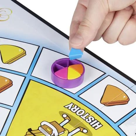 Επιτραπέζιο Trivial Pursuit Family Edition (E1921) - Ανακάλυψε Επιτραπέζια παιχνίδια για παιδιά, ενήλικους και για όλη την οικογένεια από το Oikonomou-shop.gr.