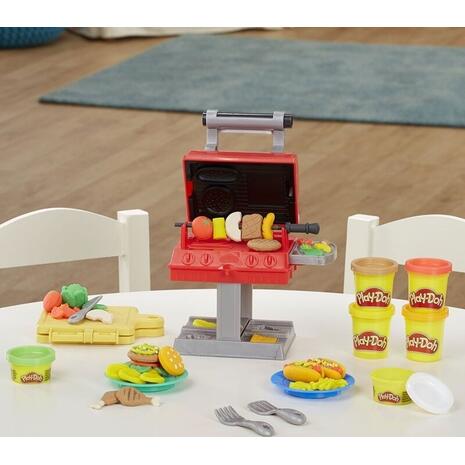 Hasbro Play-Doh Kitchen Creations Grill N Stamp Playset (F0652)