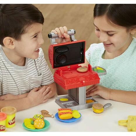 Hasbro Play-Doh Kitchen Creations Grill N Stamp Playset (F0652)