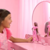 Συλλεκτική Κούκλα Barbie Deluxe Style S4 Με Ροζ Φόρμα Και Κοτσιδάκια 3+