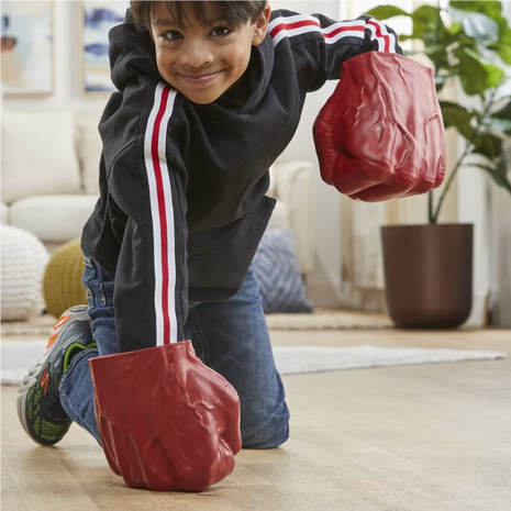 Hasbro Marvel Avengers Marvel Captain America: Brave New World Red Hulk Gamma Smash Fists G0070