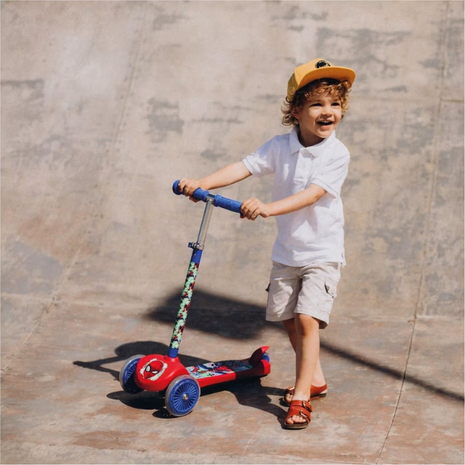 Scooter Plus Spiderman Με Φωτιζόμενες Ρόδες (1500-50290)