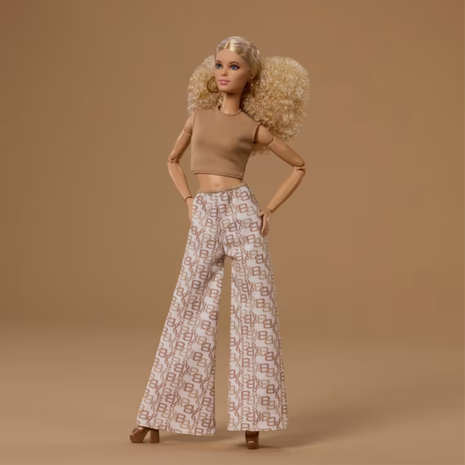 Mattel Barbie Basics Model Ξανθιά (JJX26)