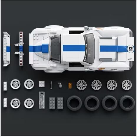 Mattel Brick Shop Hot Wheels Corvette Grand Sport Building Toy Kit (918 Pieces), For Collectors (JGR31)