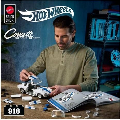 Mattel Brick Shop Hot Wheels Corvette Grand Sport Building Toy Kit (918 Pieces), For Collectors (JGR31)