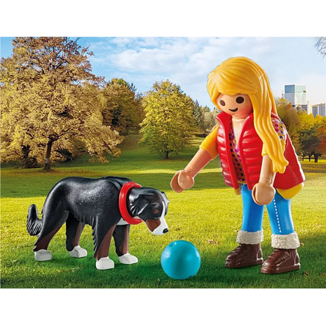 Playmobil My Life Γυναίκα Με Ορεινό Σκύλο Μπερνίζ 71738