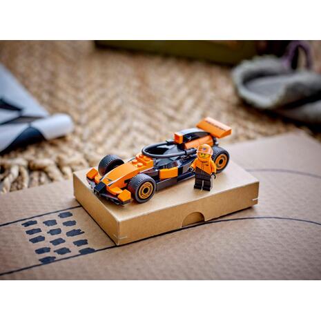 LEGO® City F1 Driver With McLaren Race Car (60442)