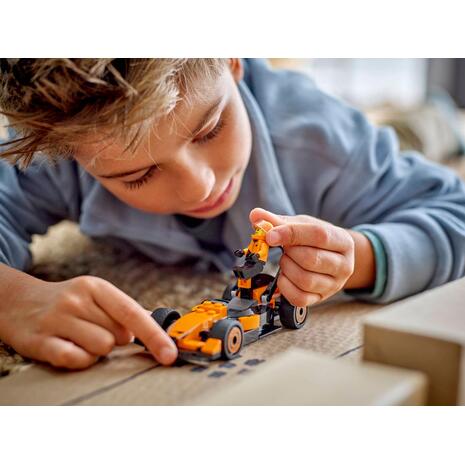 LEGO® City F1 Driver With McLaren Race Car (60442)